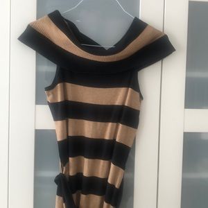 Black and coffee color knit top